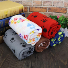 Load image into Gallery viewer, Cute Pet Winter Blanket - PikeirosCo
