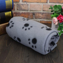 Load image into Gallery viewer, Colorful Winter Blanket - Pikeiros Co.